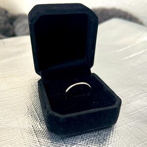 Genuine 10k White Gold 2mm Band